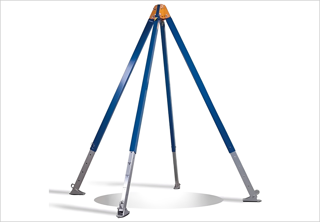 Collapsible tripod stand for heavy equipment